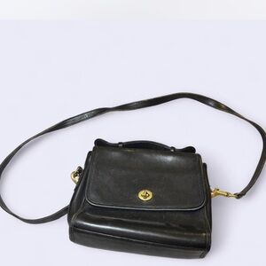 Vintage Couch Black leather bag